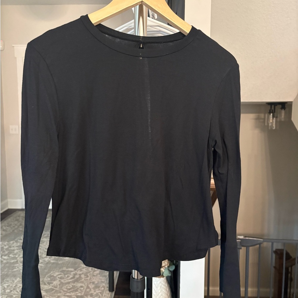 Glyder Athleisure Black Long Sleeve Tee